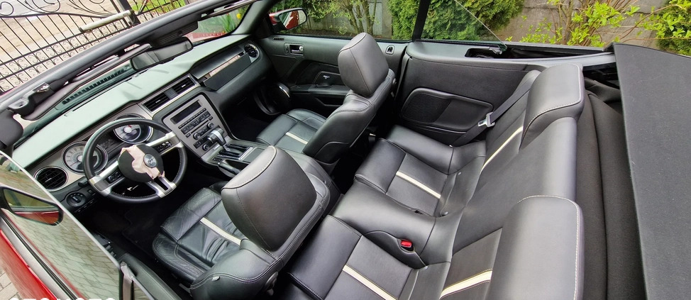 Ford Mustang cena 34500 przebieg: 100724, rok produkcji 2010 z Golina małe 56